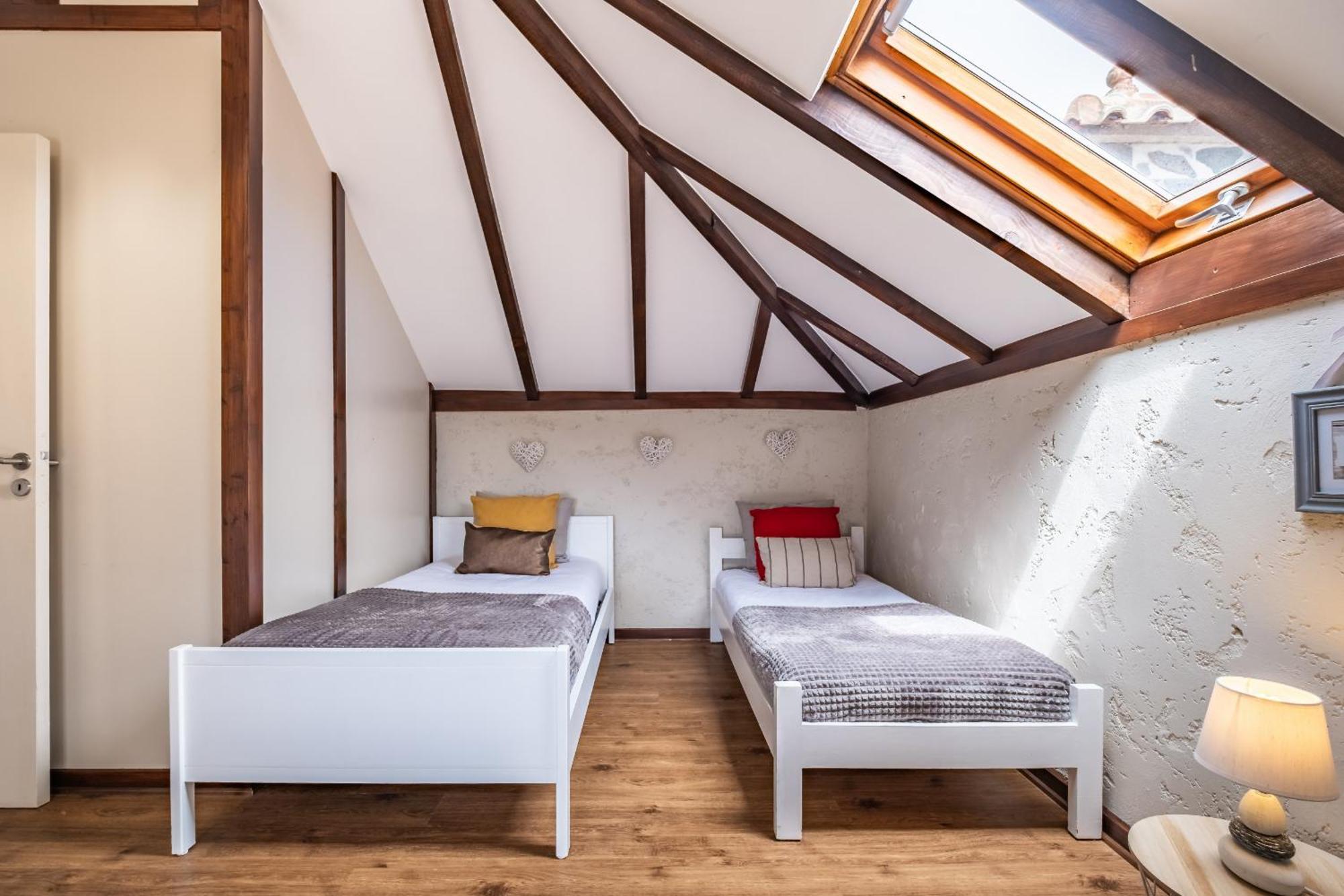 Sao Jorge Cottage - By Wehost Santana  Kültér fotó
