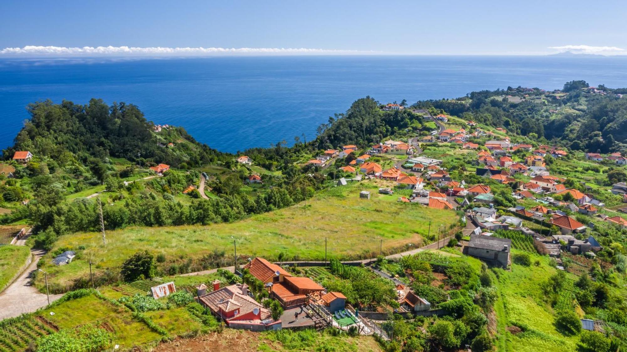 Sao Jorge Cottage - By Wehost Santana  Kültér fotó